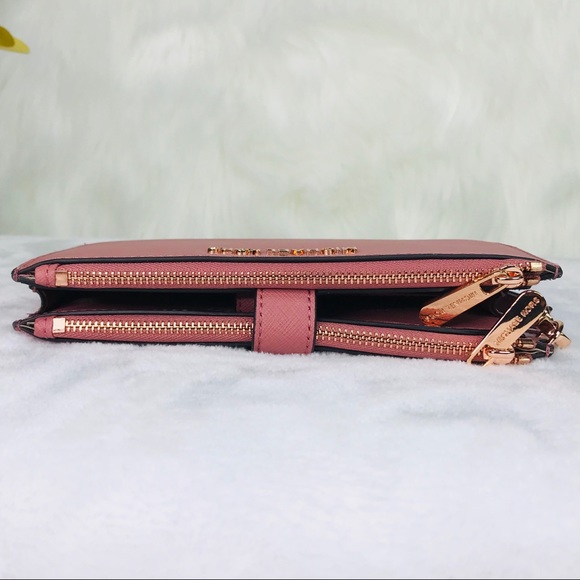 Michael Kors Jet Set Travel Double Zip Wristlet - Picture 5 of 8